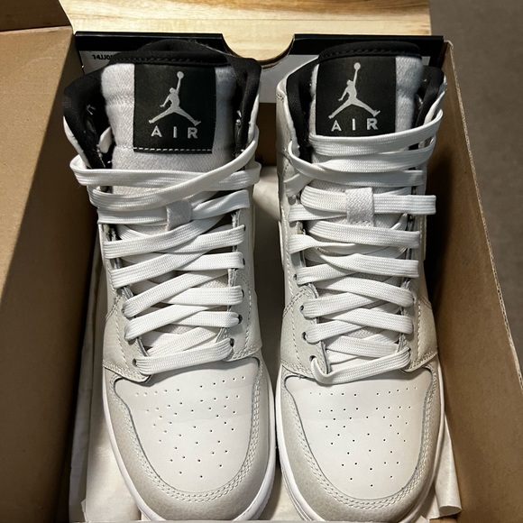 Nike Air Jordan - Picture 6 of 15